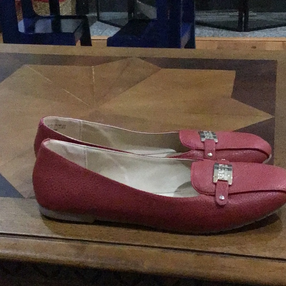 Kenneth Cole flats - Picture 3 of 4